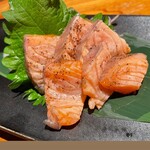 凛屋 - お気に入りの炙りサーモンのお刺身