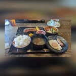 朝ごはん 午後ごはん ヤマイロ - 