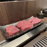 東京食肉市場直送 肉焼屋 D-29 広尾店 - 