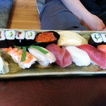 鮨処大漁 - ランチ　にぎり　880円