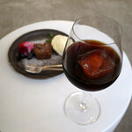 NOW & THEN - 水出しアイスコーヒー＆自家製ナッツパルプ ショコラ バニラアイス添