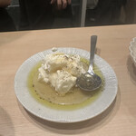 串かつとお酒 でんがな - オリーブオイルはちみつチーズ