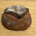 チクテベーカリー - くろパン