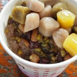 阿柑姨芋圓 - 掘り進めるとあずきとザクザクの氷