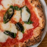 PIZZERIA EN - 料理写真:マルゲリータ