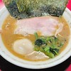 家系ラーメン 王道家直伝 との丸家  八潮店