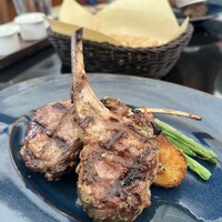 CICADA - 名物のリゾットと迷いましたが子羊にしてみました。ハーブでらしっかりマリネしてあるので、柔らかく臭みは全くありません。