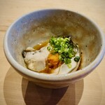 すしやのたい悟 - 厚岸生ガキ　ポン酢おろし、葱。