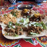 コメルムーチョ - 