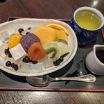 目白 志むら - 相方さまのあんみつ