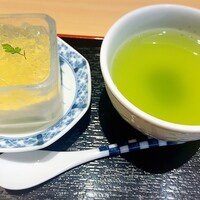 豆富料理と吟醸せいろ蒸し 八かく庵 大阪ステーションシティ店 - 