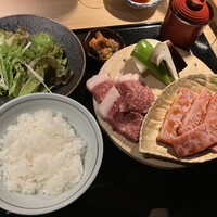 純和牛焼肉 無限亭。 - 
