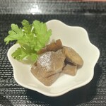 薬膳食堂 伝伝 - 生芋こんにゃくとゴボウの炒り煮