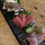 よってけ酒場 - お刺身盛合せ