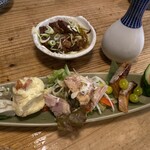 よってけ酒場 - おつまみ5点盛り