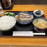 丸福 - 鰯煮付け定食