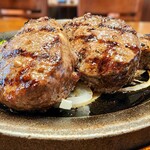 トマト＆オニオン - 牛肉100%!! 弾丸ハンバーグ キング
