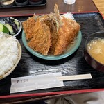 丸福 - アジフライ定食