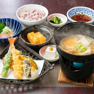 名物の肉豆冨がついた♪和食膳