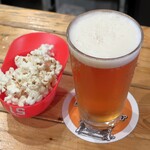 Hathor - 無限ポップコーンとペールエール