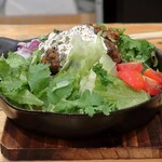 Hathor - 自家製生地の特製ナチョス