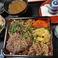 かわらまち 花ざくろ 川原町店 - 飛騨牛網焼きステーキ重