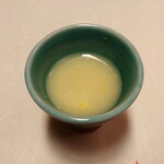 北新地しゃぶしゃぶすき焼き きらく - 季節のすり流し(鳴門金時と玉ねぎのスープ)