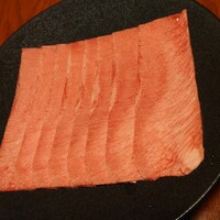 北新地しゃぶしゃぶすき焼き きらく - 極上霜降り牛タン