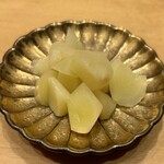 鮨 匠海 - ガリ　自家製