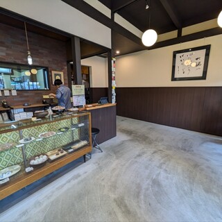 まるに抱き柏_2