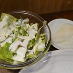 キッチン ブルー グローブ - サラダ、お新香のアップ