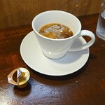 キッチン ブルー グローブ - ホワイトコーヒーへ