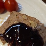 キッチン ブルー グローブ - 良く見ると胡桃入りでした