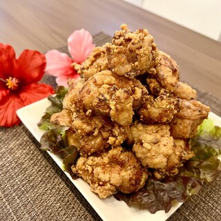 ハワイ発祥の「モチコチキン」で、南国ムードが最高潮に♪