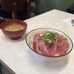 水口寿志亭 市場の食堂  - 