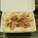 圓環邊蚵仔煎 - 肉が美味しいおこわ