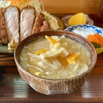 とんかつ一幸 - お味噌汁♡