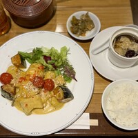 個室中華 頤和園 溜池山王店 - 