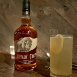 TOKYO Whisky Library - 