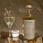 TOKYO Whisky Library - 