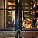 TOKYO Whisky Library - 