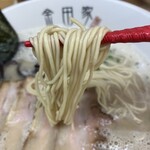 金田家 - 麺リフト