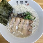 金田家 - 黒豚らーめん
      830円