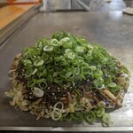 三八松浦 - 肉玉うどんシングル ねぎトッピング