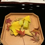 割烹 新多久 - 銀杏餅