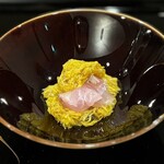 割烹 新多久 - キジハタと菊