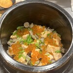 おおたに - 鮭とむかごの炊き込み御飯　いくら添え　なめこと春菊の赤出汁