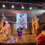 傷ついたダンサーが集まるバー キズキ - 