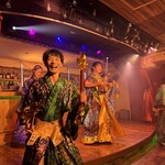 傷ついたダンサーが集まるバー キズキ - 