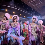 傷ついたダンサーが集まるバー キズキ - 